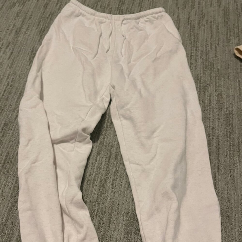 Brandy Melville White Cuffed Sweatpants